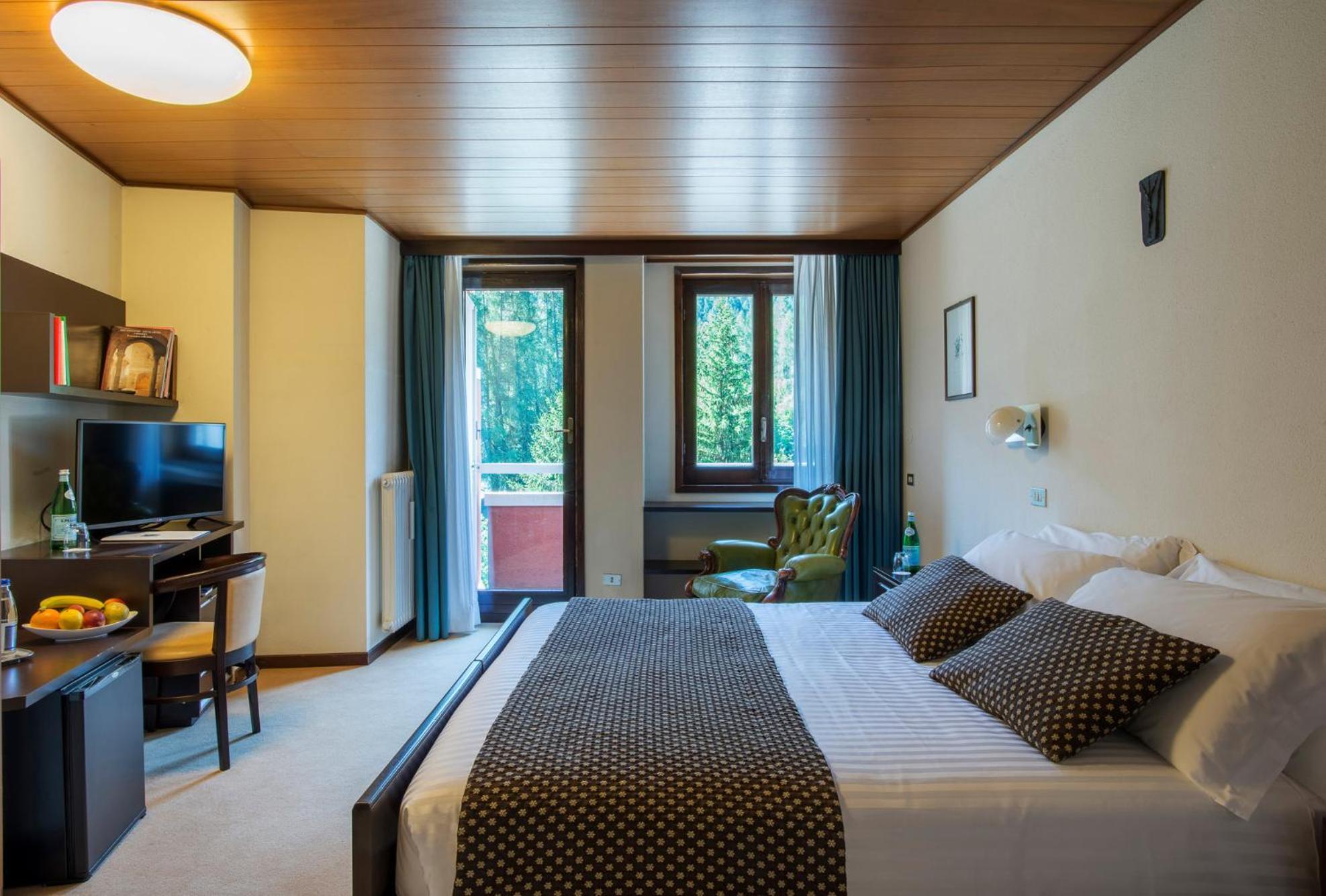 Hotel Mirella Ponte Di Legno Esterno foto