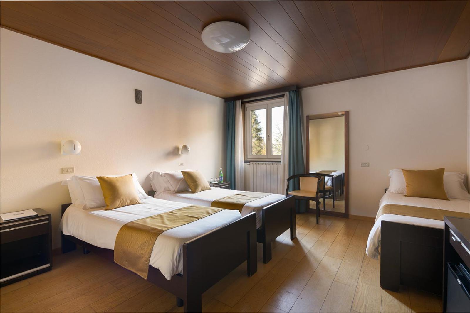 Hotel Mirella Ponte Di Legno Esterno foto