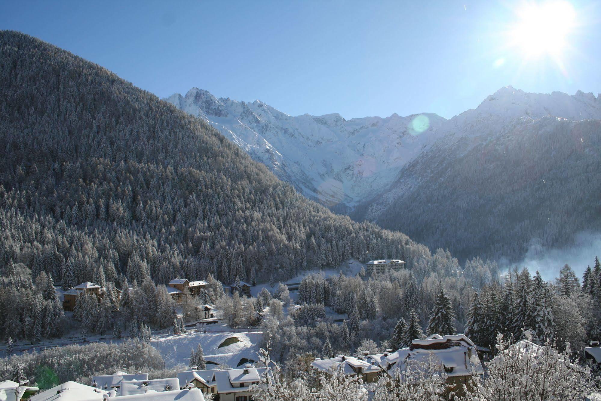Hotel Mirella Ponte Di Legno Esterno foto
